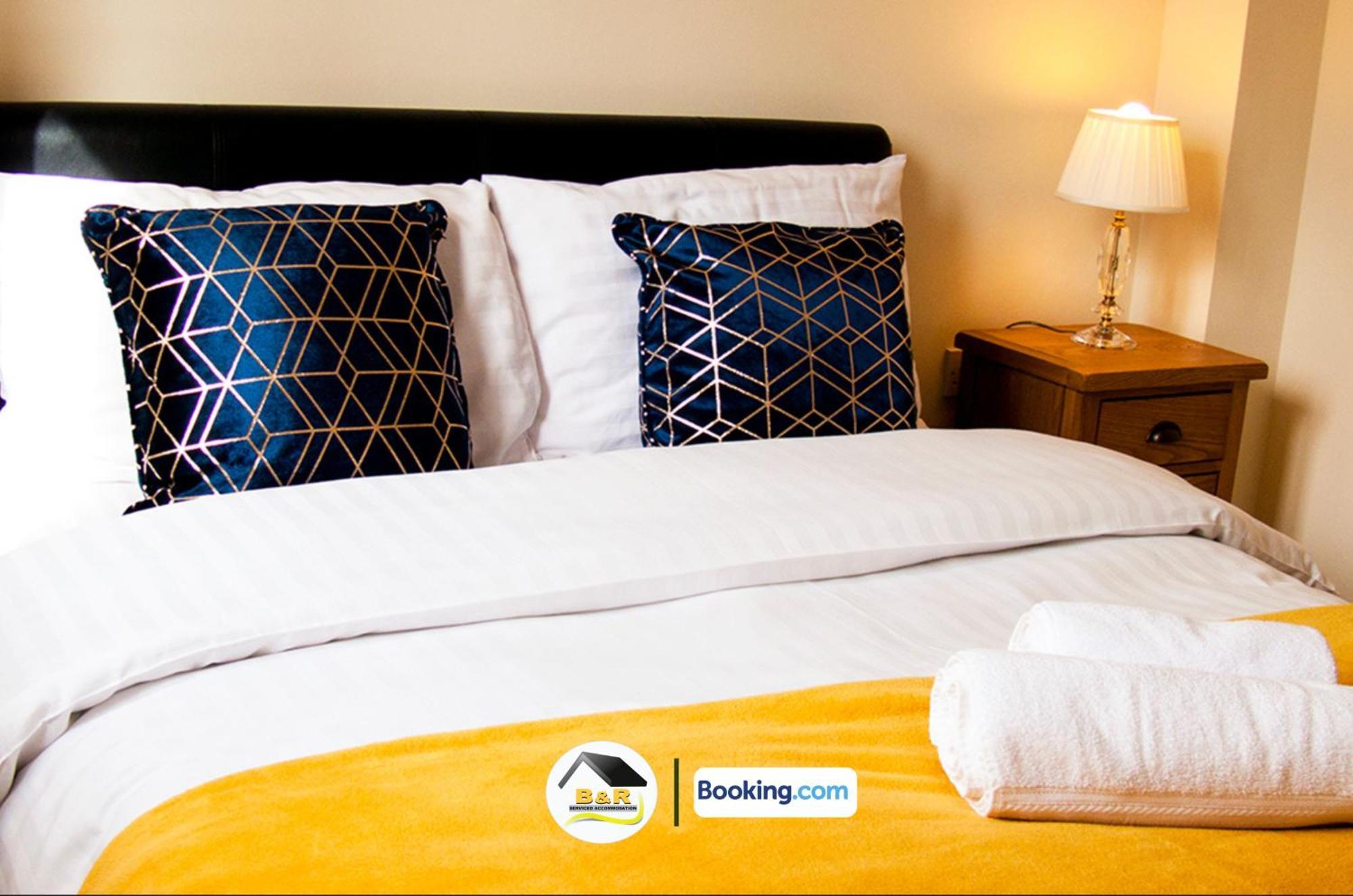 3 Bedroom House By B And R Serviced Accommodation Amesbury With Super Fast Wi-Fi 145Mbps Ngoại thất bức ảnh
