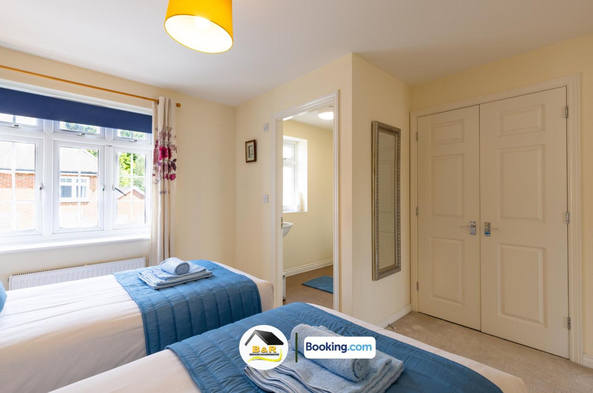 3 Bedroom House By B And R Serviced Accommodation Amesbury With Super Fast Wi-Fi 145Mbps Ngoại thất bức ảnh